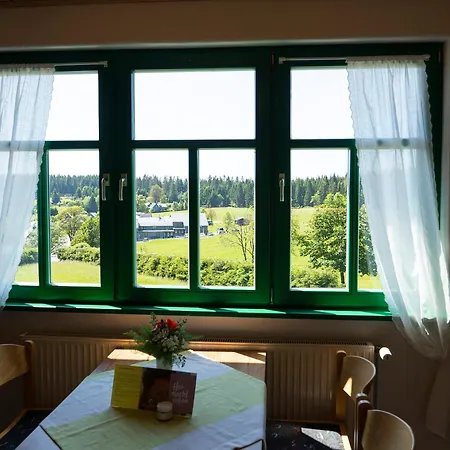 Arnika In Friedrichshoehe Direkt Am Rennsteig Apartment Eisfeld